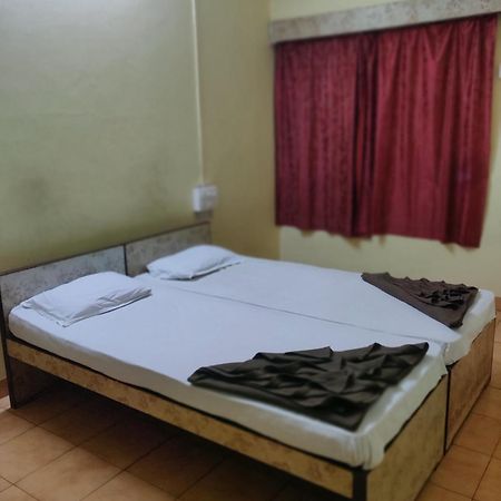 Shraddha Lodge Ratnagiri Exterior photo